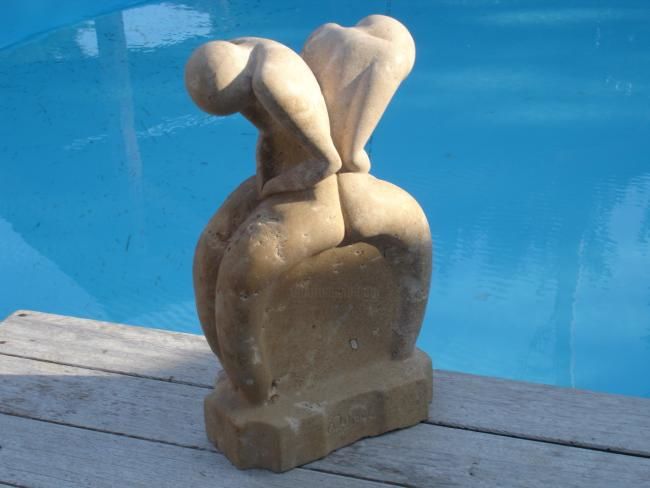 Sculpture intitulée "Incompréhension" par Valja, Œuvre d'art originale, Pierre