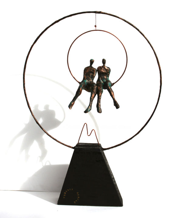 Skulptur mit dem Titel "Couple Amoureux des…" von Vanessa Renoux, Original-Kunstwerk, Papier