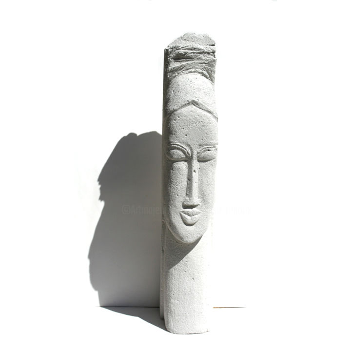 제목이 "Sculpture de Tête d…"인 조형물 Vanessa Renoux로, 원작, 폭기 콘크리트