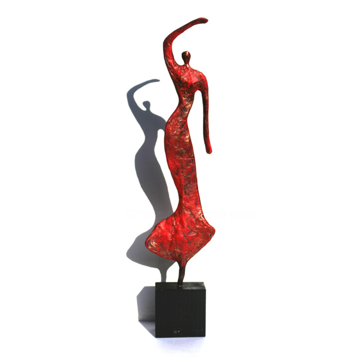 Sculpture intitulée "Danseuse rouge, scu…" par Vanessa Renoux, Œuvre d'art originale, Papier