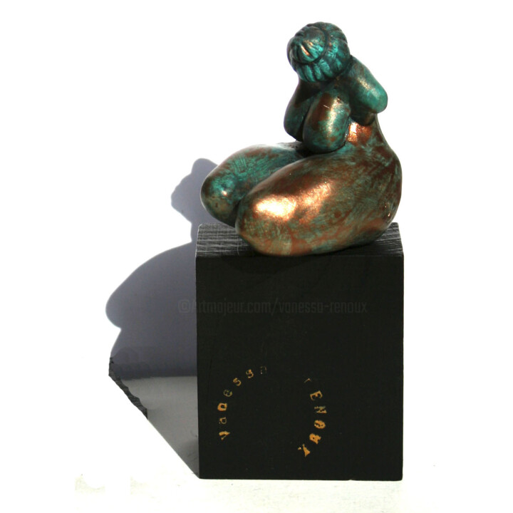 Sculpture titled "Assise au chignon,…" by Vanessa Renoux, Original Artwork, Ceramics
