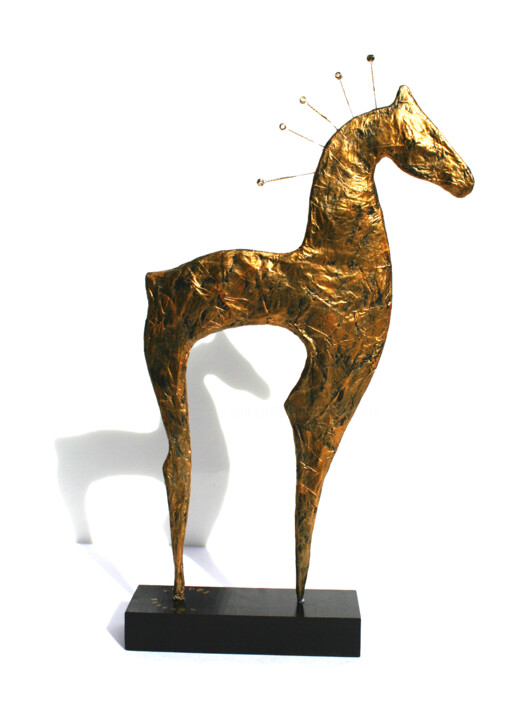 Скульптура под названием "Cheval doré avec co…" - Vanessa Renoux, Подлинное произведение искусства, Бумага