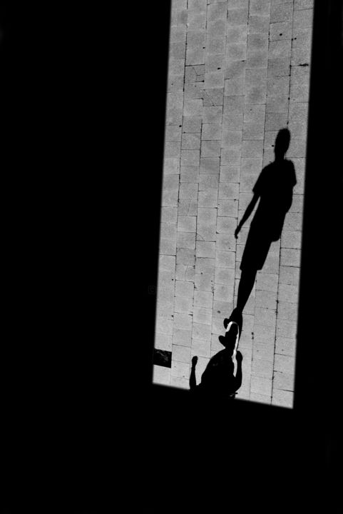 Фотография под названием "Black street 2" - Varvara Shtern, Подлинное произведение искусства, Цифровая фотография
