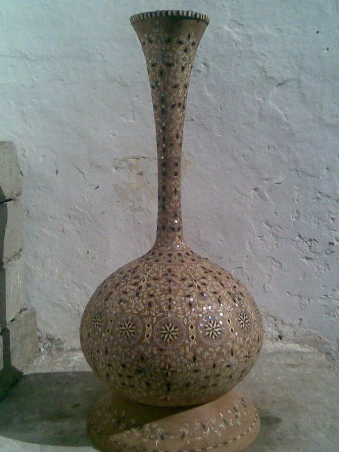Peinture intitulée "Vase de l'artisanat…" par Nassek Hassan, Œuvre d'art originale