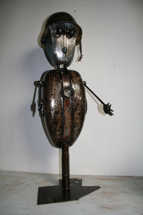 Sculpture intitulée "le soldat câlins" par Eric Barque, Œuvre d'art originale, Métaux