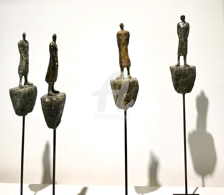 Escultura intitulada "LES METEORITES" por Veronique Lonchamp, Obras de arte originais, Bronze