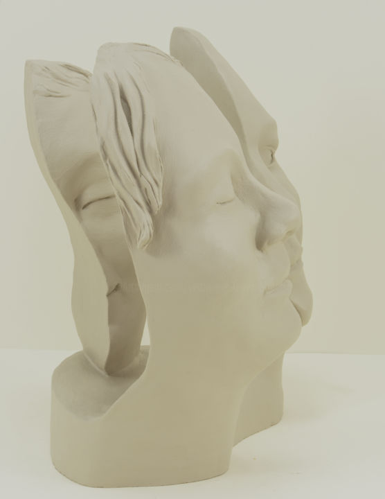 Sculptuur getiteld "Triptyque" door Véronique Lopez-Boiteux, Origineel Kunstwerk, Terra cotta