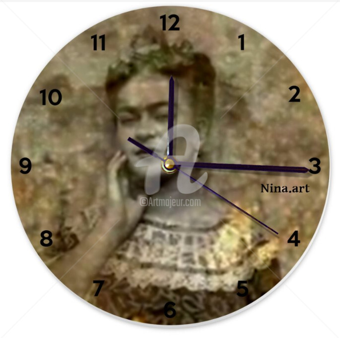 Digital Arts titled "Horloge murale ronde" by Véronique Marchese, Original Artwork
