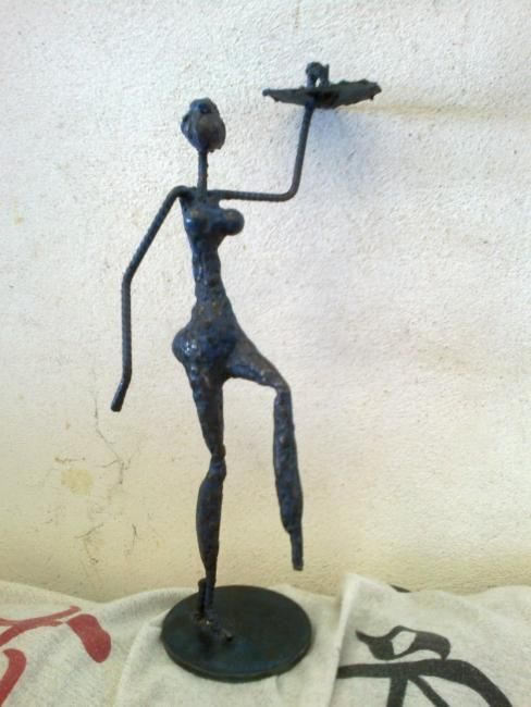 Sculpture titled "ma demoiselle" by Véronique Bellot, Original Artwork, Metals