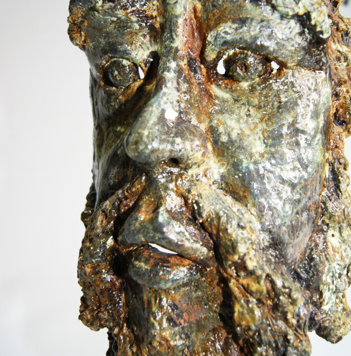 Skulptur mit dem Titel "Máscara#1" von Vicente Pereira Da Silva (Vicente Silva), Original-Kunstwerk, Harz