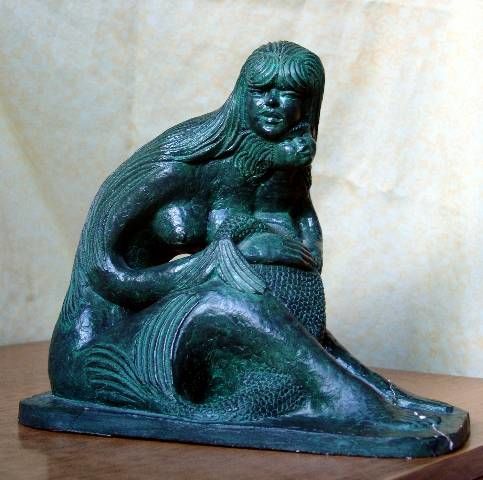 Sculpture intitulée "MAMAN ET BEBE SIREN…" par Victor Douek, Œuvre d'art originale