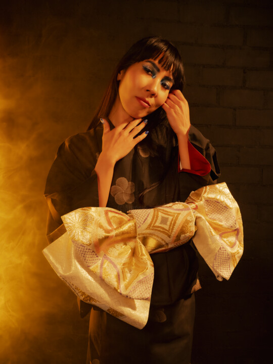Fotografia intitulada "Kimono y Obi" por Víctor Vives, Obras de arte originais, Fotografia digital