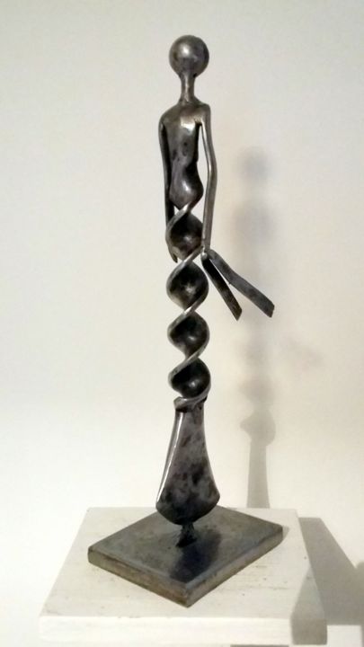「TOP MODELE HOMMAGE…」というタイトルの彫刻 Gerard Lamiによって, オリジナルのアートワーク, 金属