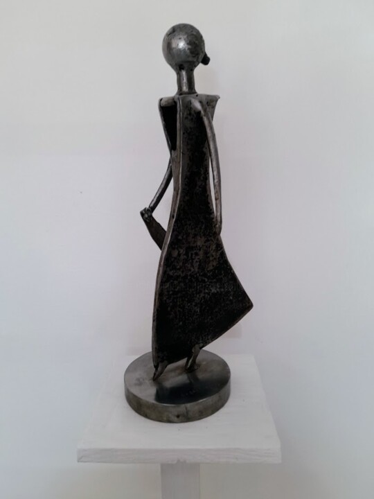 Sculpture intitulée "FEMME ELEGANTE" par Gerard Lami, Œuvre d'art originale, Métaux