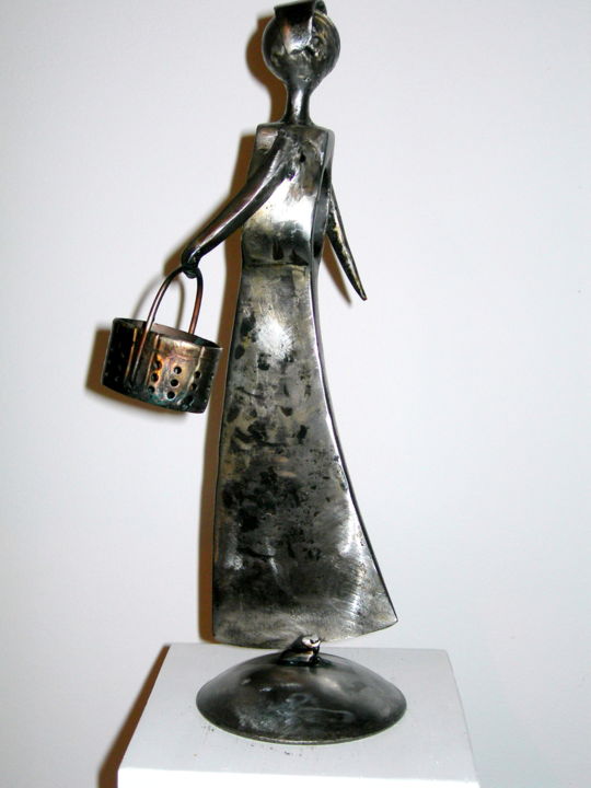 Sculpture titled "la-femme-comtadine-…" by Gerard Lami, Original Artwork, Metals