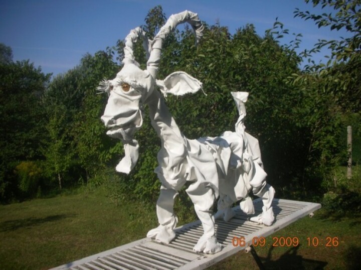 Sculpture titled "la chèvre Amalthée…" by Vincent Bouillat, Original Artwork, Wire