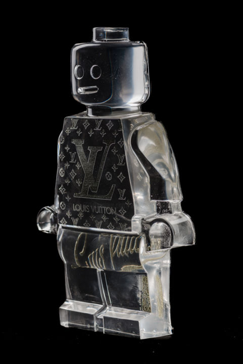 Sculpture titled "ROBOCLUSON LOUIS VU…" by Vincent Sabatier (VerSus), Original Artwork, Resin