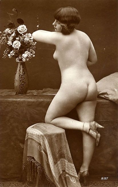 Fotografia intitolato "nude103" da Virinia Downham, Opera d'arte originale