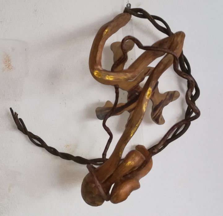 Sculpture intitulée "Poussières d'Amazon…" par Miss Sensitive, Œuvre d'art originale, Bois