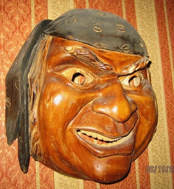 Скульптура под названием "маска пират3" - Виталий Парфенов, Подлинное произведение искусства, Дерево
