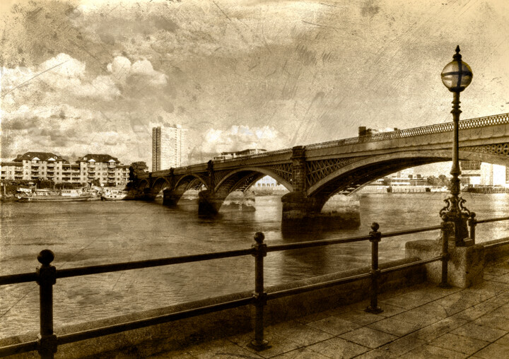 Fotografie getiteld ""Raillway Bridge ov…" door Vitaly Moiseev, Origineel Kunstwerk, Gemanipuleerde fotografie