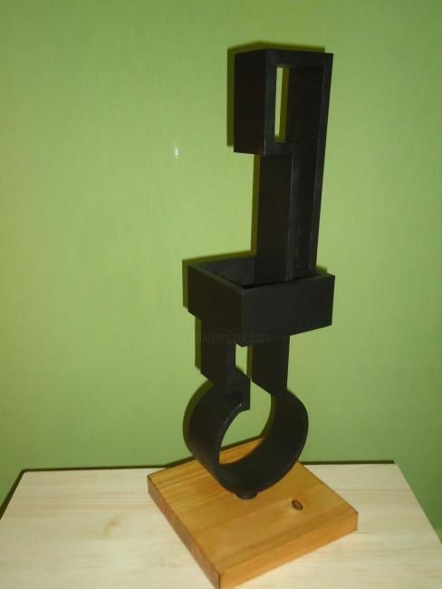 Sculpture intitulée "la llave" par Vitolo, Œuvre d'art originale