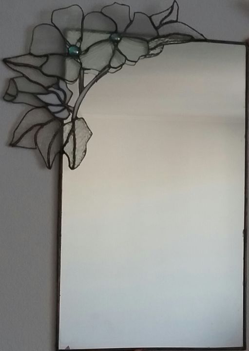Artcraft titled "fleurs de miroir" by Ln Grand, Original Artwork