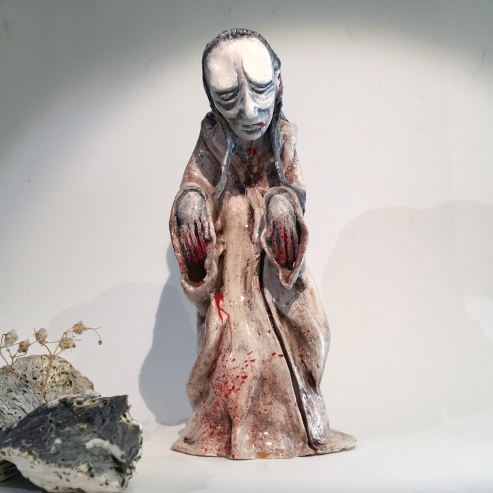 Sculpture titled "Fantasma giapponese…" by Viviana Bellanza, Original Artwork, Ceramics