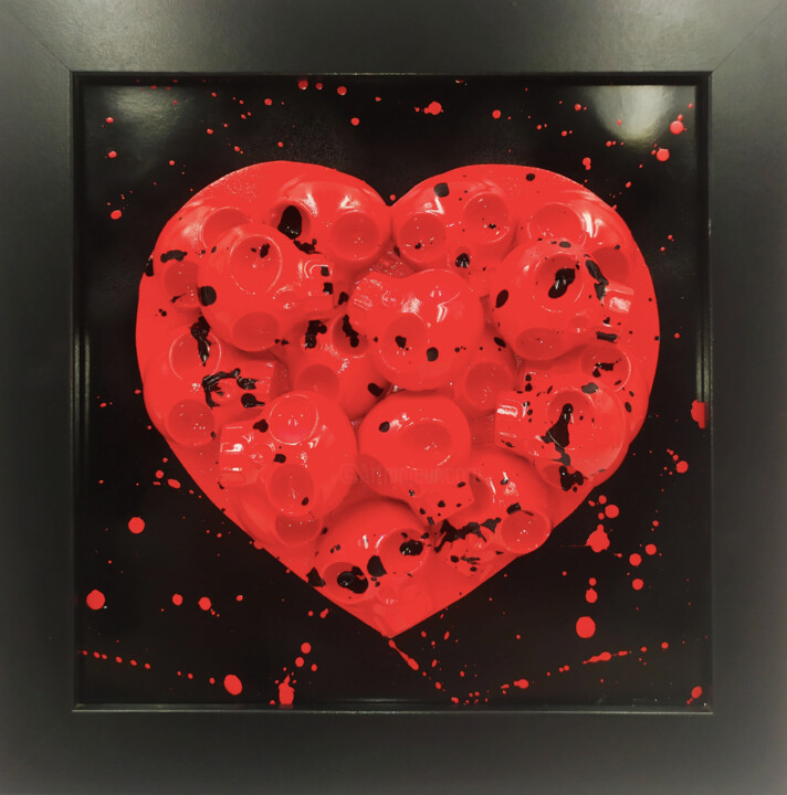 Escultura titulada "Heart Skull Rouge" por Vl, Obra de arte original, Acrílico Montado en Panel de madera