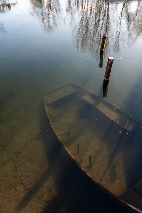 Fotografía titulada "sink boat" por Vladoyan, Obra de arte original, Fotografía digital