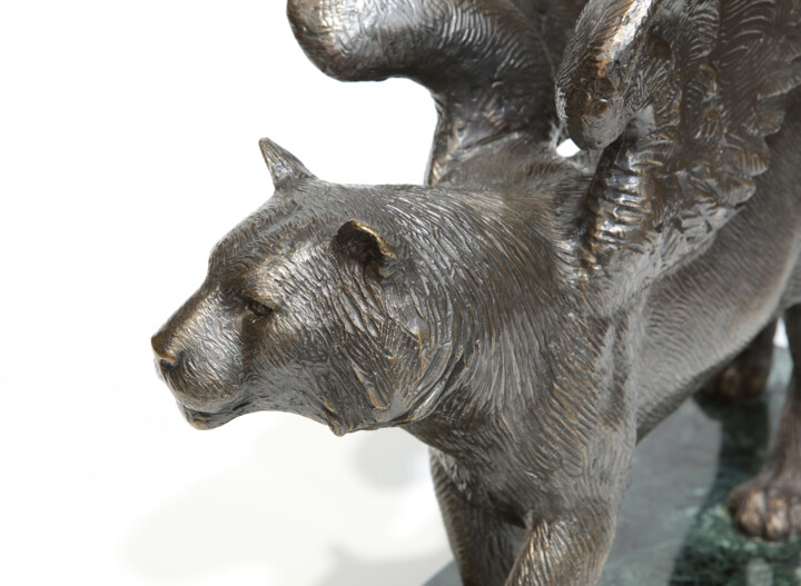 Sculpture titled "Winged tiger" by Volodymyr Mykytenko, Original Artwork, Bronze