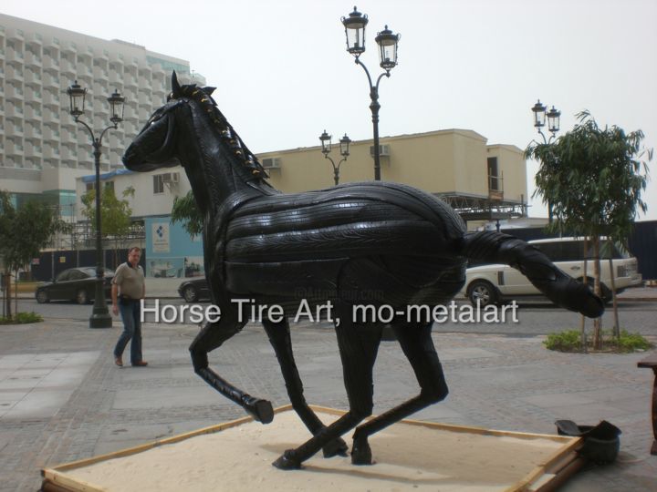 Sculpture titled "horse-tire-art-mo-m…" by Mirko Siakkou-Flodin, Original Artwork, Mixed Media