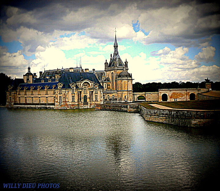 Fotografie getiteld "Chateau de chantill…" door Willy Dieu, Origineel Kunstwerk