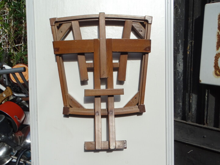 Sculpture titled "Diable 47" by Wa Wong, Original Artwork, Wood