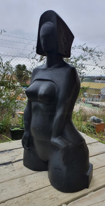 Escultura titulada "DUTCH GIRL" por Wojciech Pietranik, Obra de arte original, Piedra