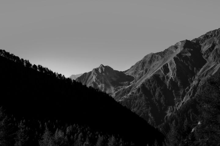 Photographie intitulée "The Alps 02" par Patryk Zielinski, Œuvre d'art originale, Photographie numérique