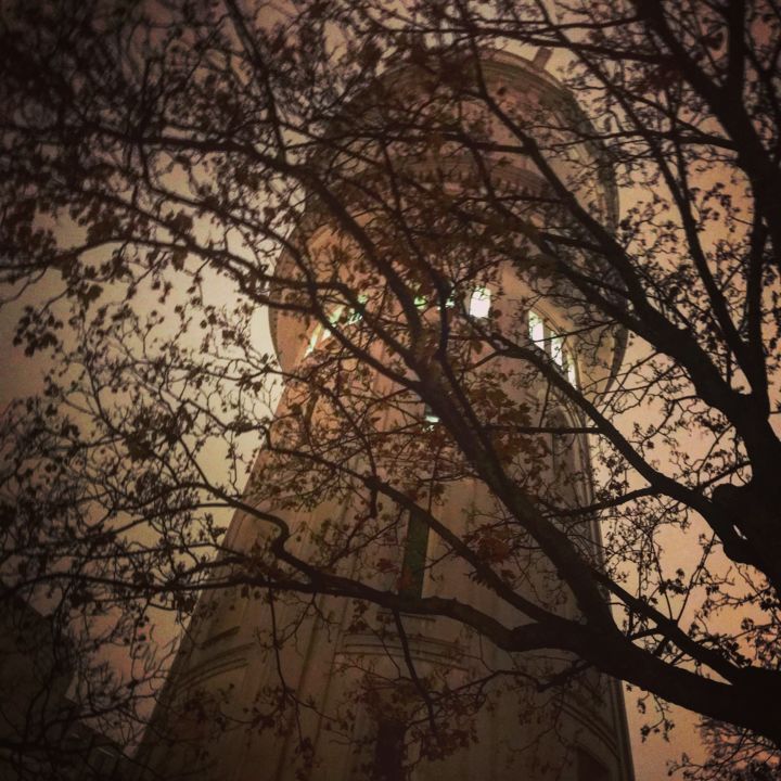 Photographie intitulée "Montmartre, la nuit" par 6 Hron, Œuvre d'art originale