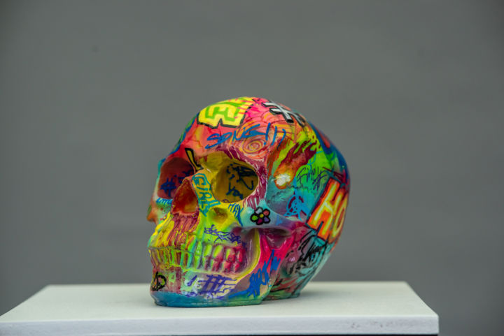 Sculpture intitulée "Skull Street Art" par Xavier Wttrwulghe, Œuvre d'art originale, Résine