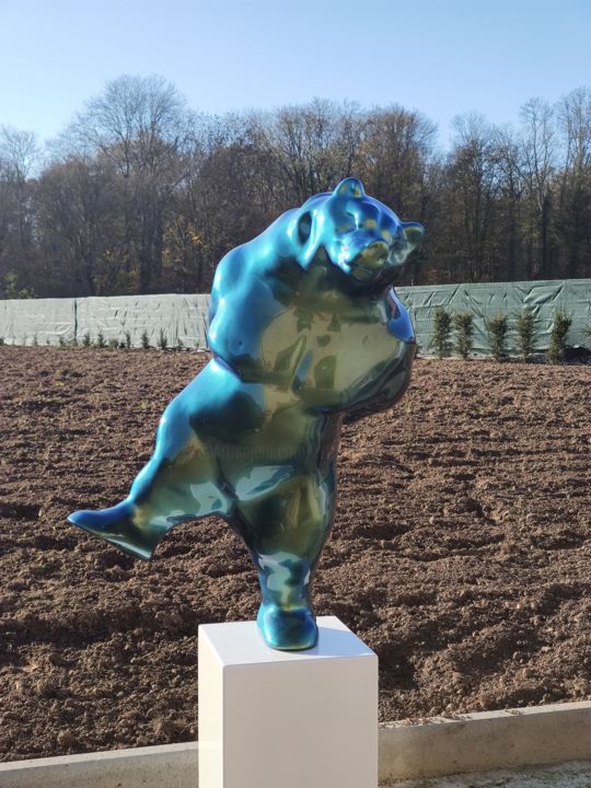 Sculpture titled "L'ours joyeux camél…" by Xavier Wttrwulghe, Original Artwork, Resin