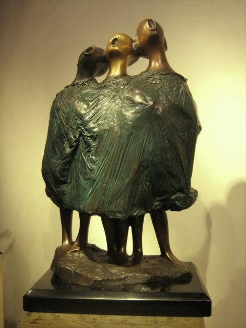 Sculpture intitulée "《同一首歌》铸铜" par Xue Jun Yang, Œuvre d'art originale