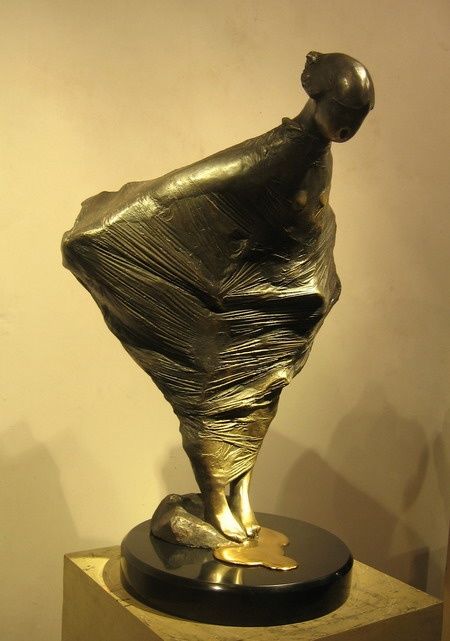 Skulptur mit dem Titel "《金色年华》铸铜" von Xue Jun Yang, Original-Kunstwerk