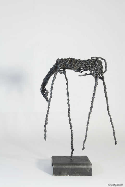 Skulptur mit dem Titel "noodles horse" von Yeaji Park, Original-Kunstwerk, Metalle