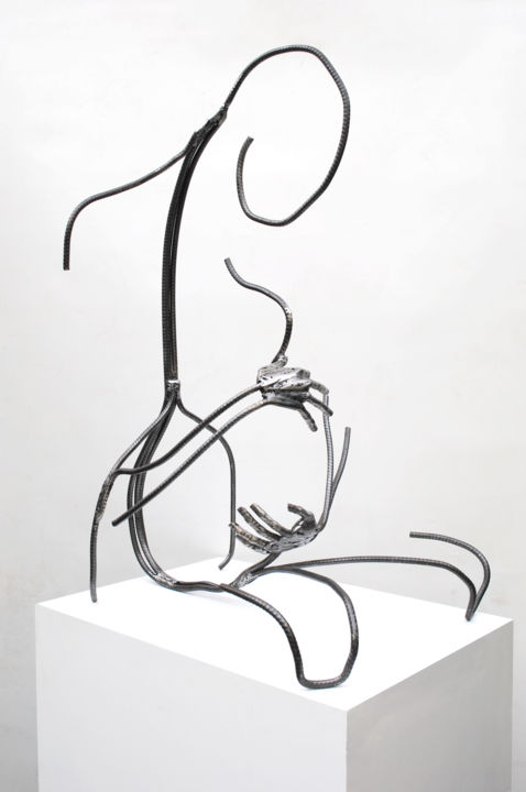 Sculpture titled "L'enceinte" by Yez, Original Artwork, Metals