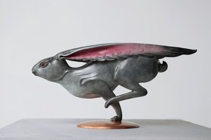 Sculpture titled "追月（Chasing the Moon）" by 永昌 赵 (Zhao Yongchang), Original Artwork, Bronze