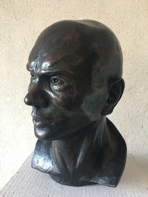 「Buste Yul Brynner」というタイトルの彫刻 Yves Djermagによって, オリジナルのアートワーク, 樹脂