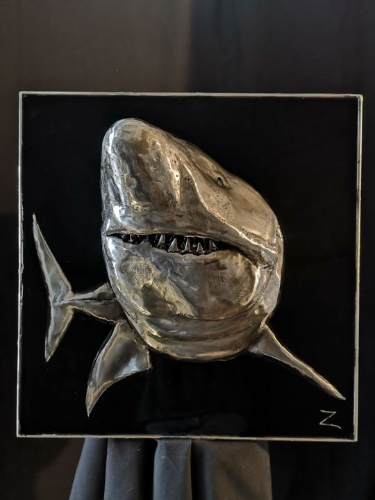 Скульптура под названием "Shark" - Evgen Zaborovsky, Подлинное произведение искусства, Металлы