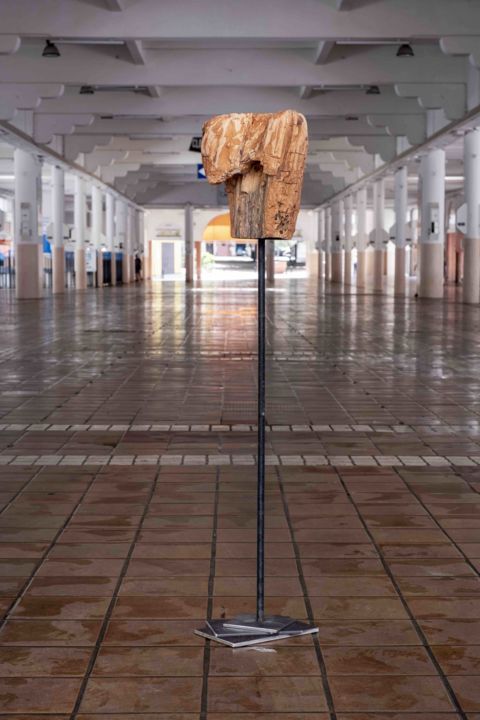 Скульптура под названием "Route 66" - Zenzivi Nora Yahiaoui, Подлинное произведение искусства, Дерево