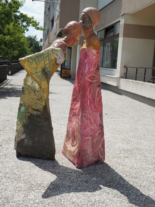 Sculpture titled "Whispering women" by Zofia Kubicka, Original Artwork, Resin