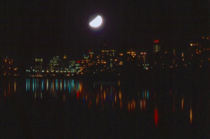 Photographie intitulée "Vancouver Lights" par Zoltan Buday, Œuvre d'art originale