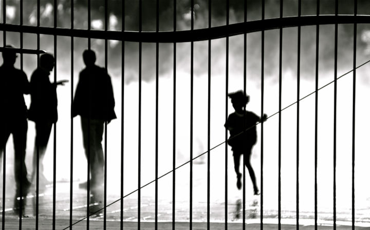 Photographie intitulée "E2" par Zoran Sojic, Œuvre d'art originale,